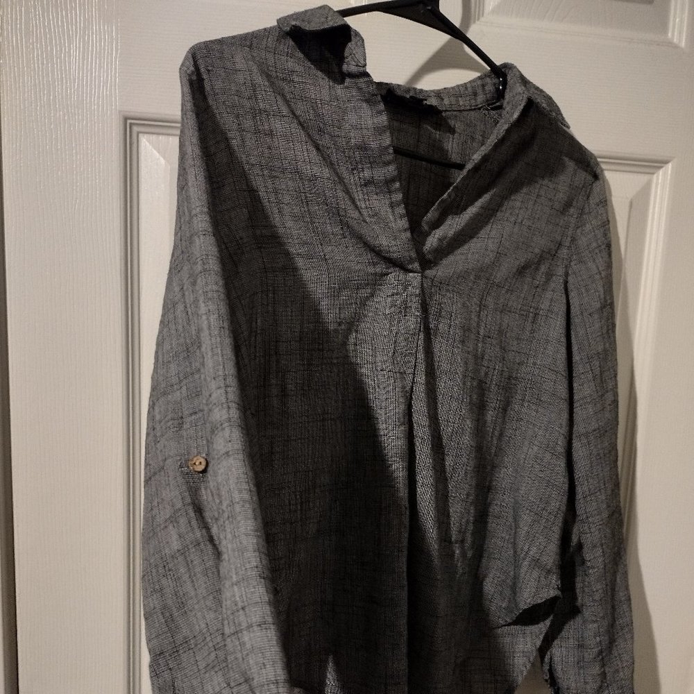 Henley collard Blouse